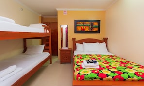 In-room safe, free WiFi, bed sheets - Hotel Boquilla Suites By Geh Suites (Cartagena)