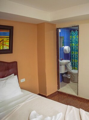 In-room safe, free WiFi, bed sheets