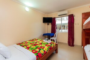Caja de seguridad en la habitación, wifi gratis y ropa de cama 