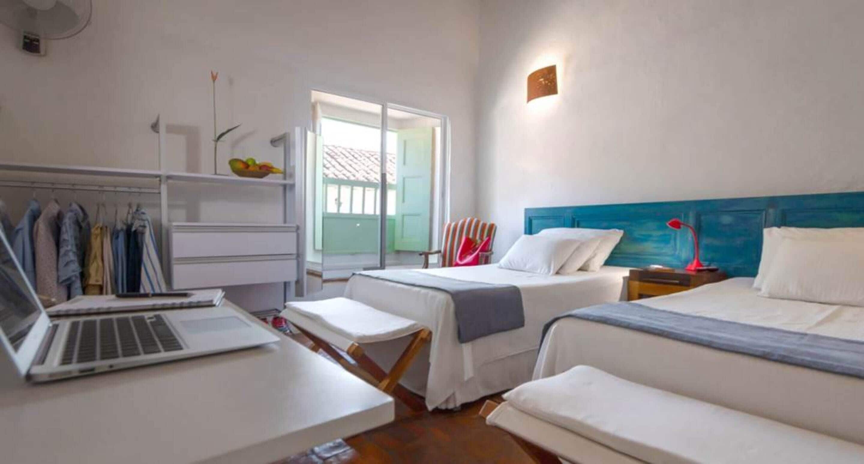 Superior-Zimmer | Hochwertige Bettwaren, Zimmersafe, kostenloses WLAN, Bettwäsche