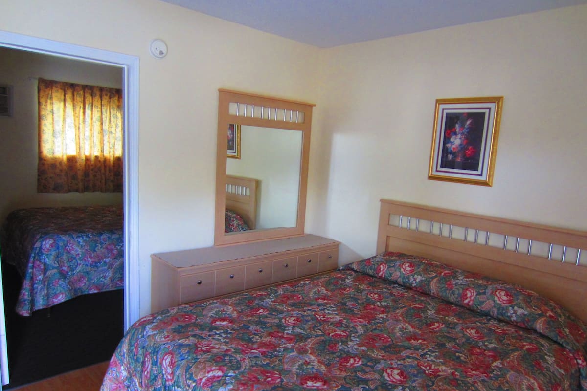 Room, 2 Queen Beds | Free WiFi