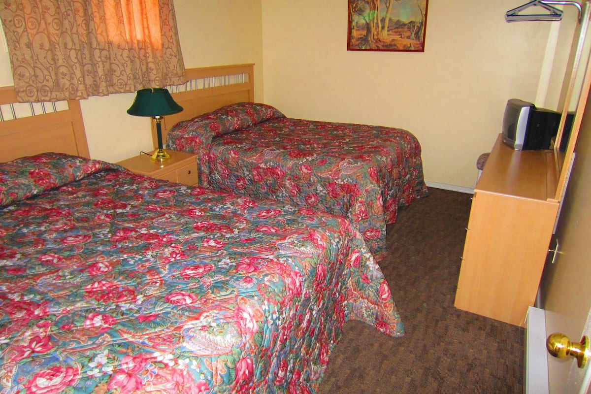 Suite, 2 Bedrooms | Free WiFi