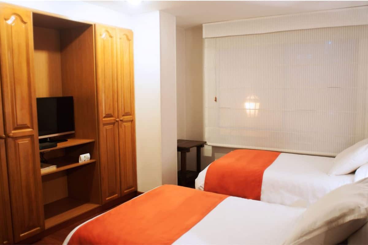 Twin Room | Peti besi dalam bilik, katil lipat simpan/tambahan, Wi-fi percuma