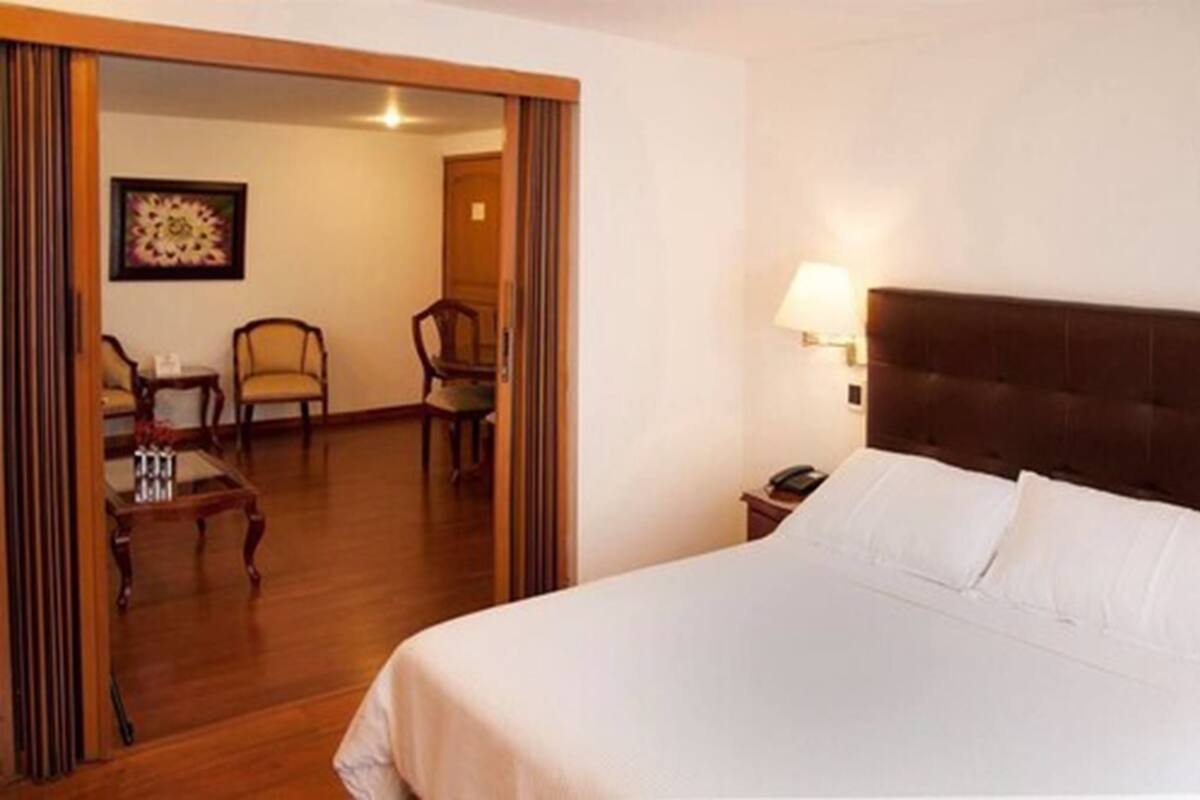 Junior Room | In-room safe, rollaway beds (surcharge), WiFi (free), bed sheets