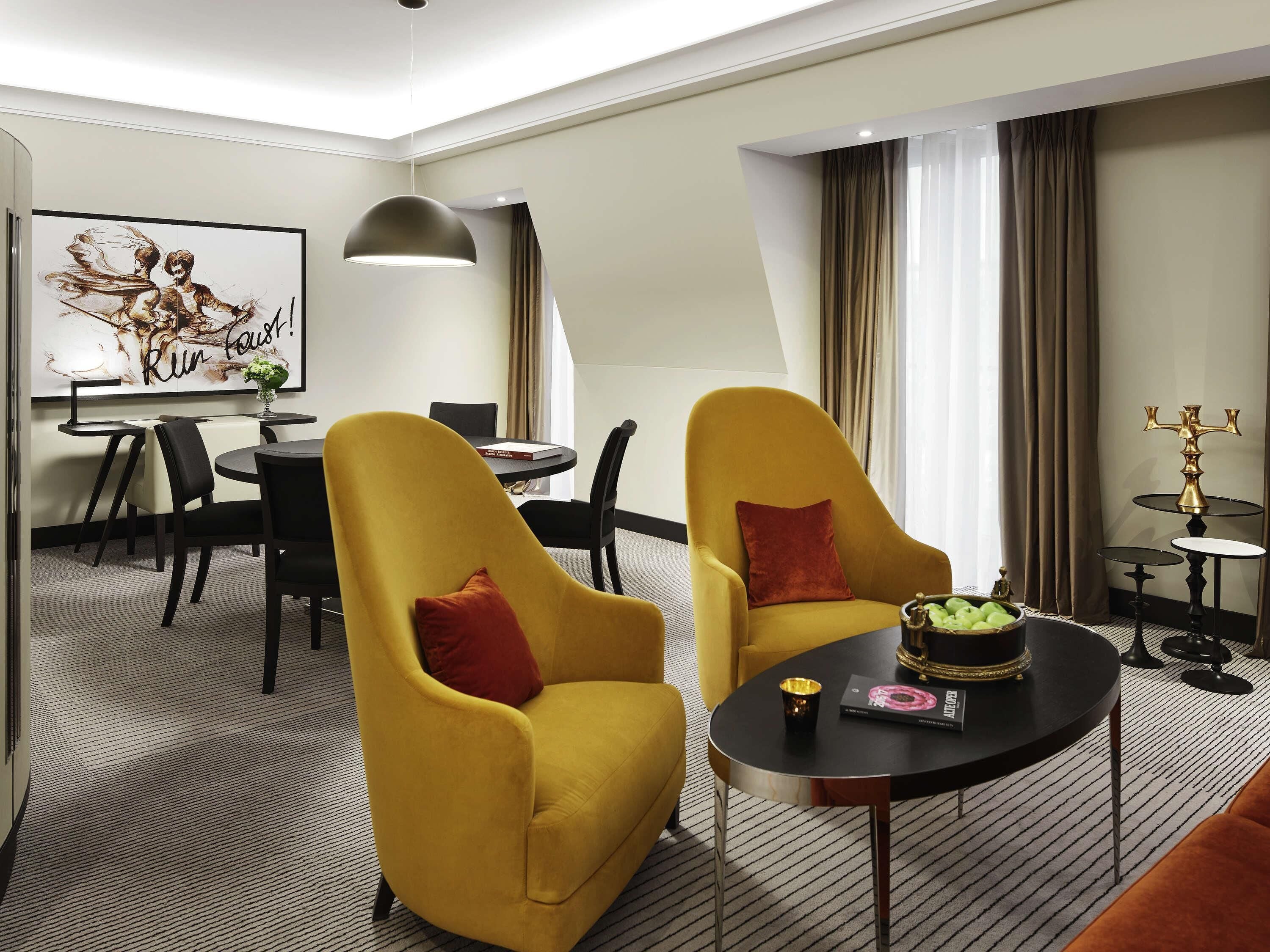 Suite, 1 King Bed, City View (Opera) | Premium bedding, pillowtop beds, minibar, in-room safe