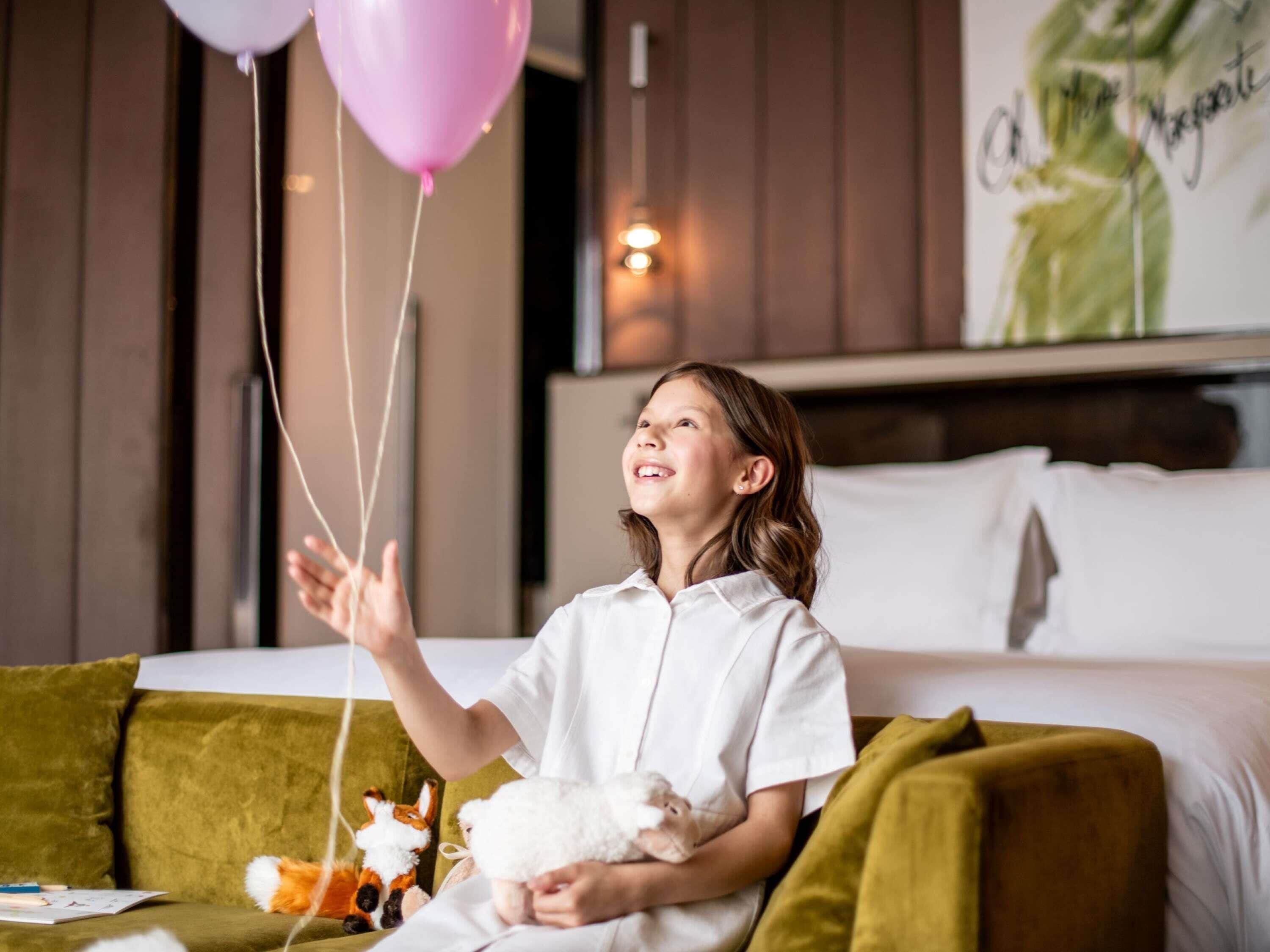 Superior Room, 1 Queen Bed | Premium bedding, pillow-top beds, minibar, in-room safe