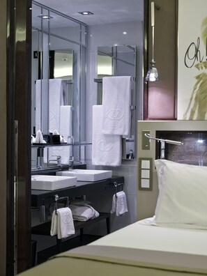 Rainfall showerhead, designer toiletries, hair dryer, bathrobes