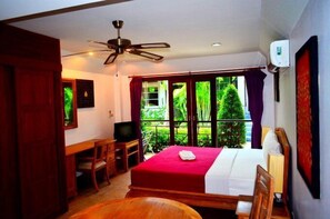 Minibar, safe på rommet, barnesenger og ekstrasenger (mot et tillegg)