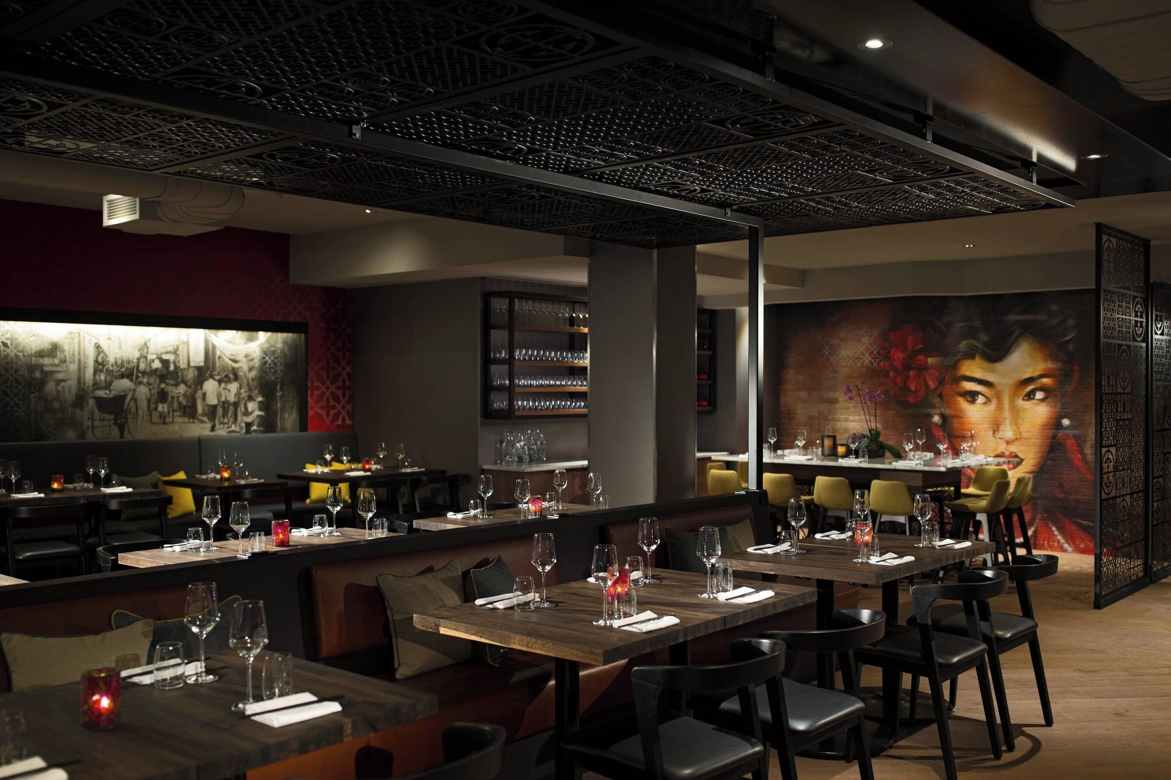 Photo - Renaissance Montreal Downtown Hotel
