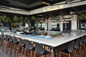 Breakfast, lunch, dinner served; Asian cuisine 