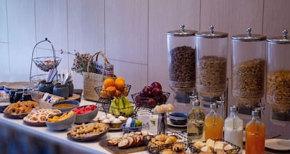 Holiday Inn Express Hyderabad Hitec City by IHG