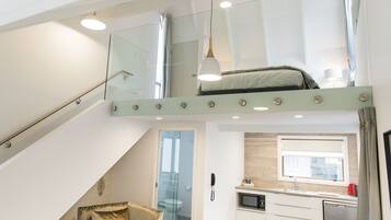 Loft (Loft Queen, Mezzanine)
