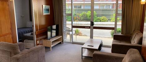 Televisión de pantalla plana