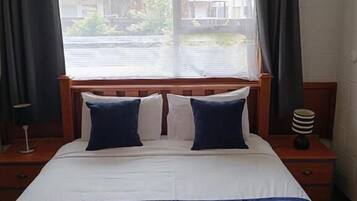 Standard 2-bedroom Apartment | 2 bedrooms, iron/ironing board (on request), WiFi (free), bed sheets