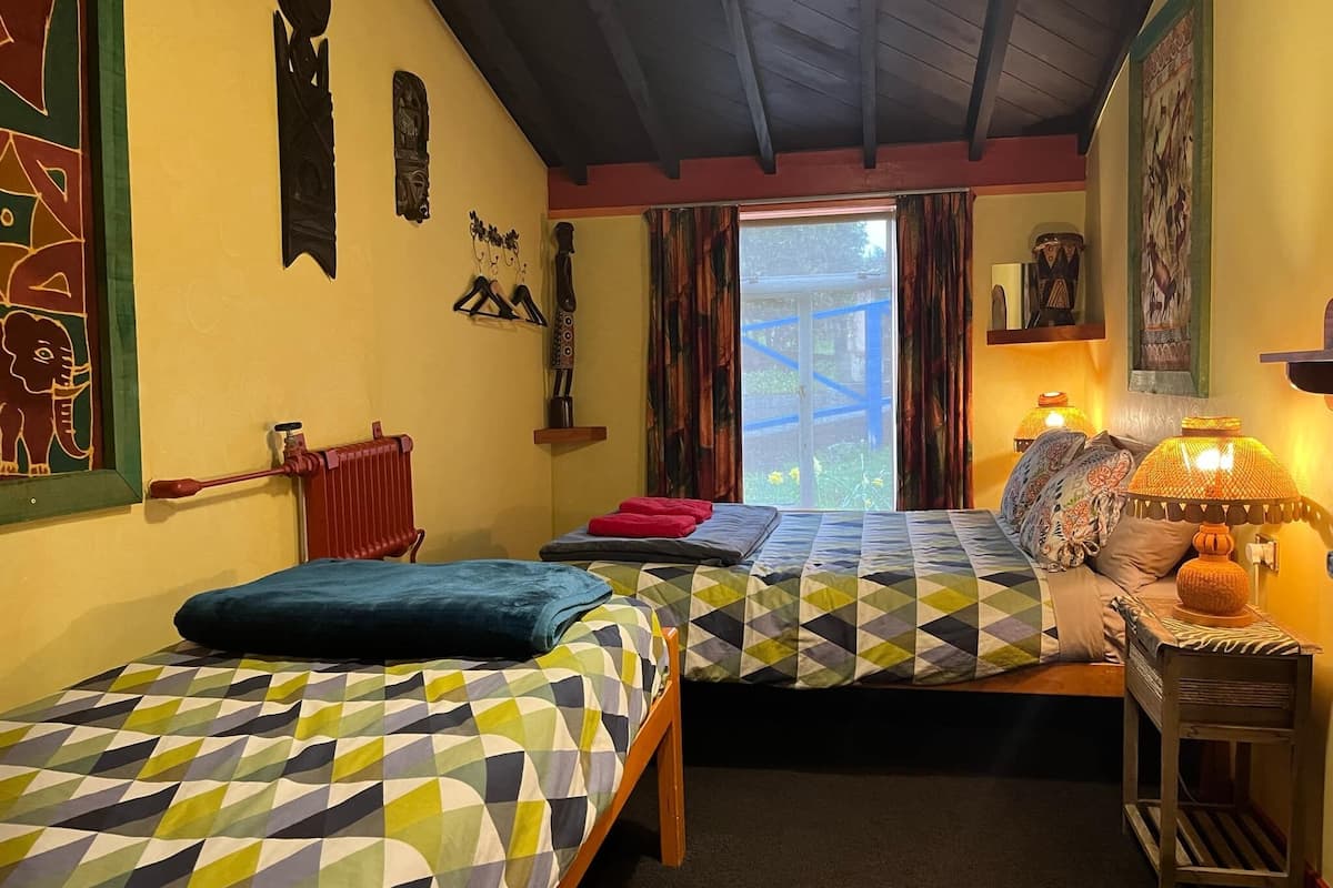 Twin kamer | Individueel gedecoreerd, individueel gemeubileerd, gratis wifi