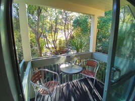 Tree Top View Queen Studio - Upper Level | Garden view