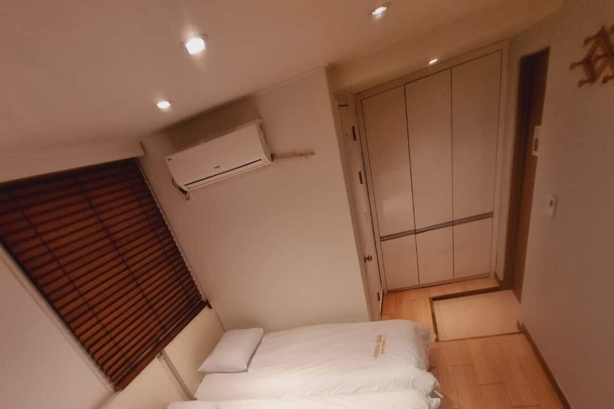 Triple Bed Room | Ses yalıtımı, portatif/ilave yatak, ücretsiz kablosuz İnternet