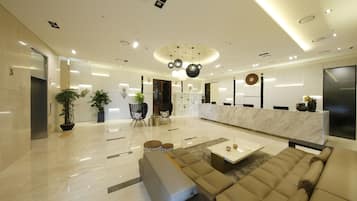 ์ฒดํฌ์ธ/์ฒดํฌ์์ ํค์ค์คํฌ