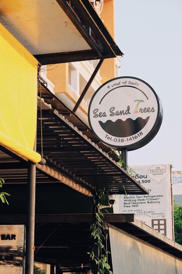 Fachada de la propiedad