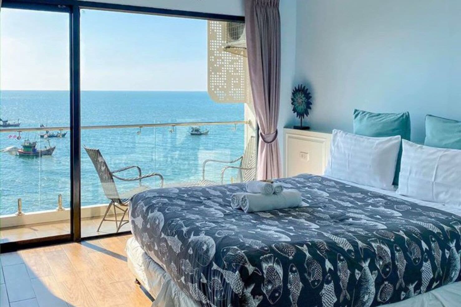 Room, Sea View | Desk, blackout drapes, iron/ironing board, free WiFi