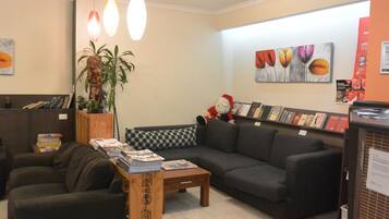 Kawasan tempat duduk lobi