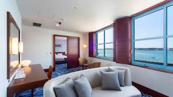 Superior Double with Ocean view (Club Lounge Access Included), Non Smoking