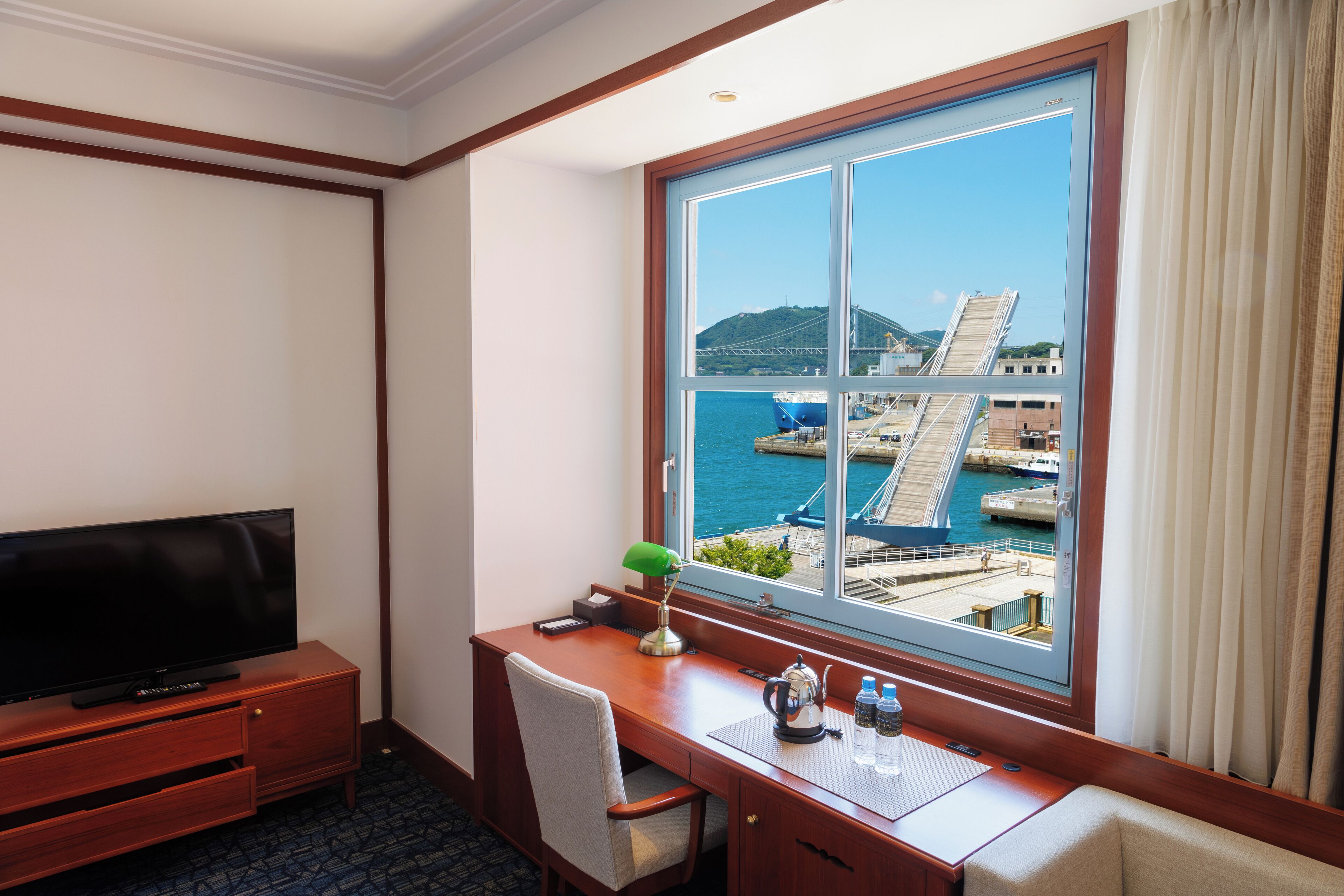 premier deluxe twin (club lounge access included), non smoking | view from room