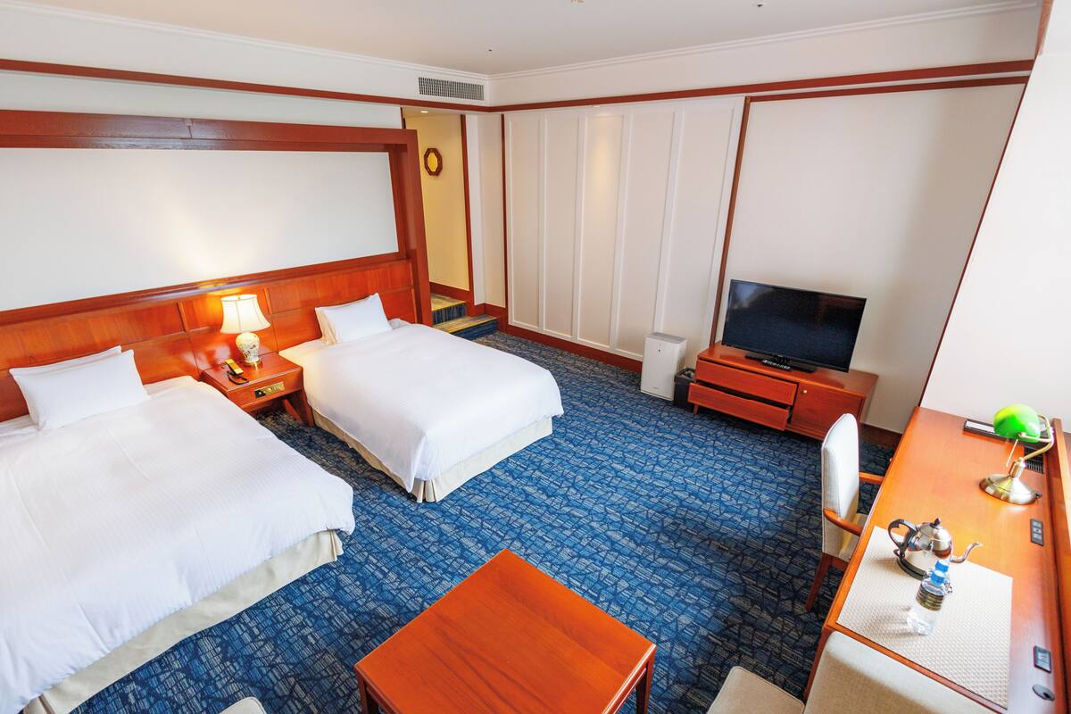 尊貴雙床房, 非吸煙房 (Deluxe, Club Lounge Access Incl) | 高級寢具、書桌、遮光窗簾/窗簾、熨斗/熨衫板