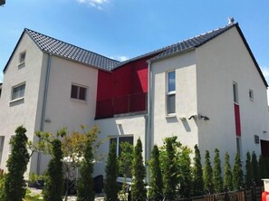 Front of property - Incheon Airport Happy Place Guesthouse (Incheon)