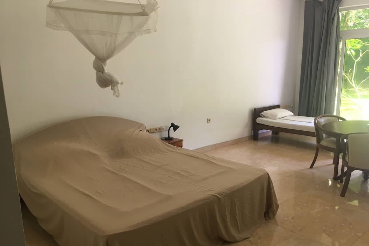 Deluxe Triple Room, Terrace | Blackout drapes, cribs/infant beds, free WiFi, bed sheets
