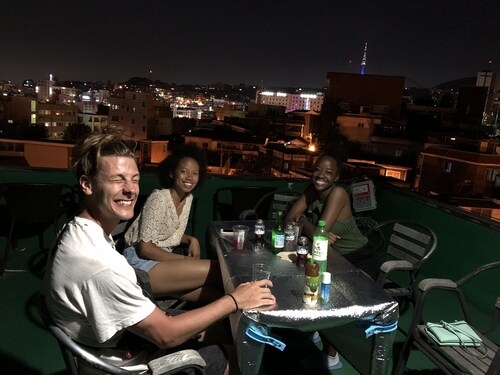 Amuse Guest House - Hostel