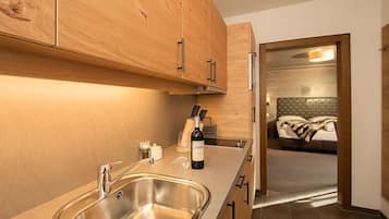 Studio, balkong, fjellutsikt (Jägerstube) | Eget kjøkken | Kjøleskap, mikrobølgeovn, kokeplater og oppvaskmaskin