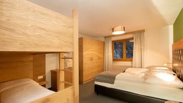 Apartment, 2 Bedrooms, Balcony, Mountain View (Obergurgl) | In-room safe, desk, blackout drapes, iron/ironing board