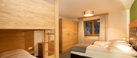 Apartment, 2 Bedrooms, Balcony, Mountain View (Obergurgl) | In-room safe, desk, blackout curtains, iron/ironing board