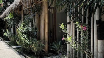 Ngoại thất