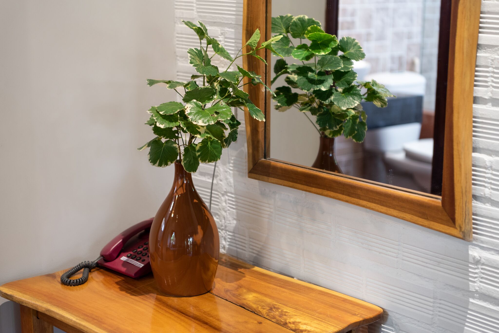 deluxe double room, garden view | minibar, in-room safe, desk, free wifi