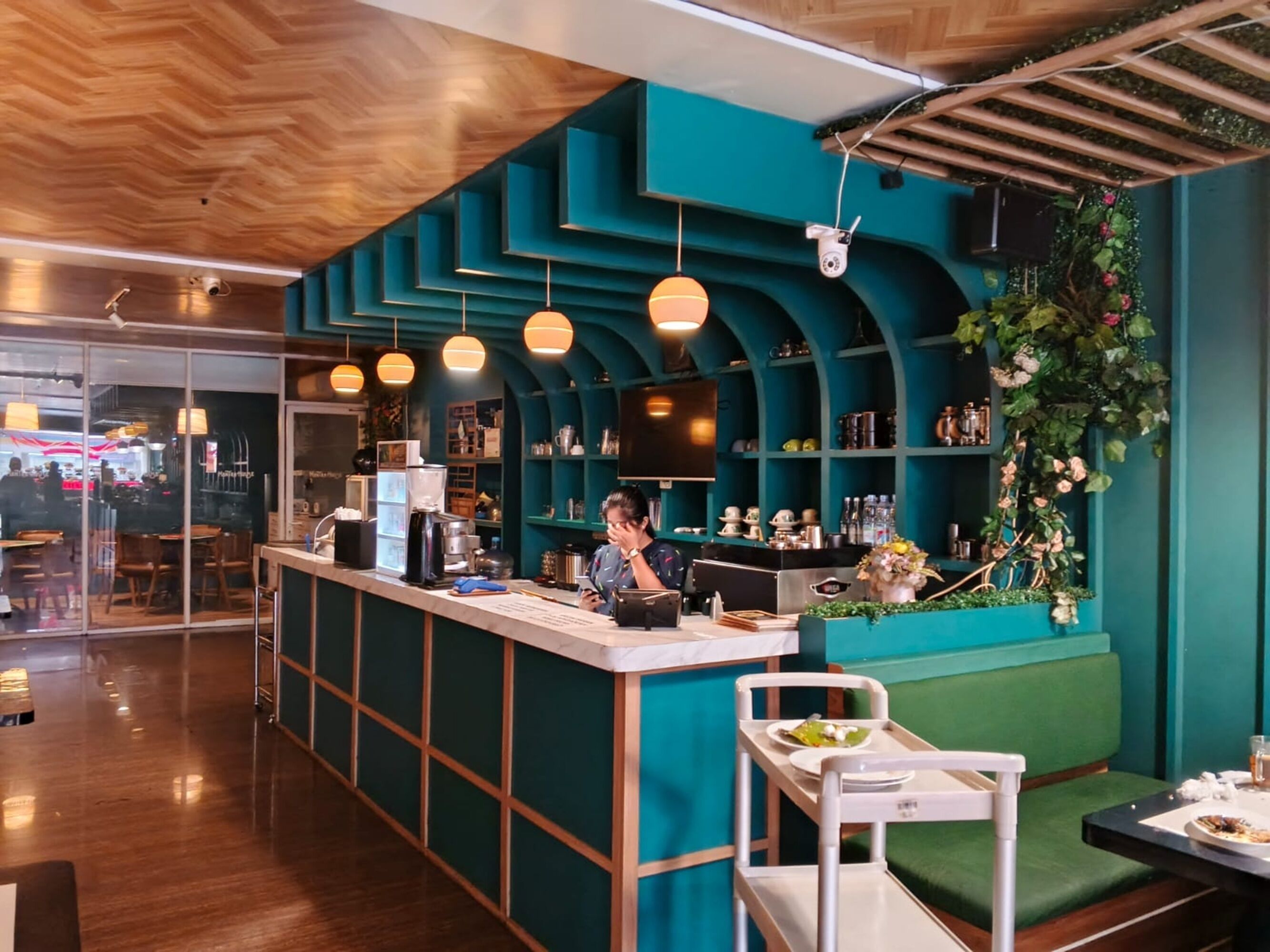 Se sirven desayunos, comidas, cenas y cocina internacional 