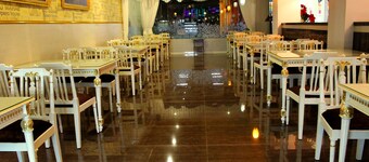 Grand Batik Inn