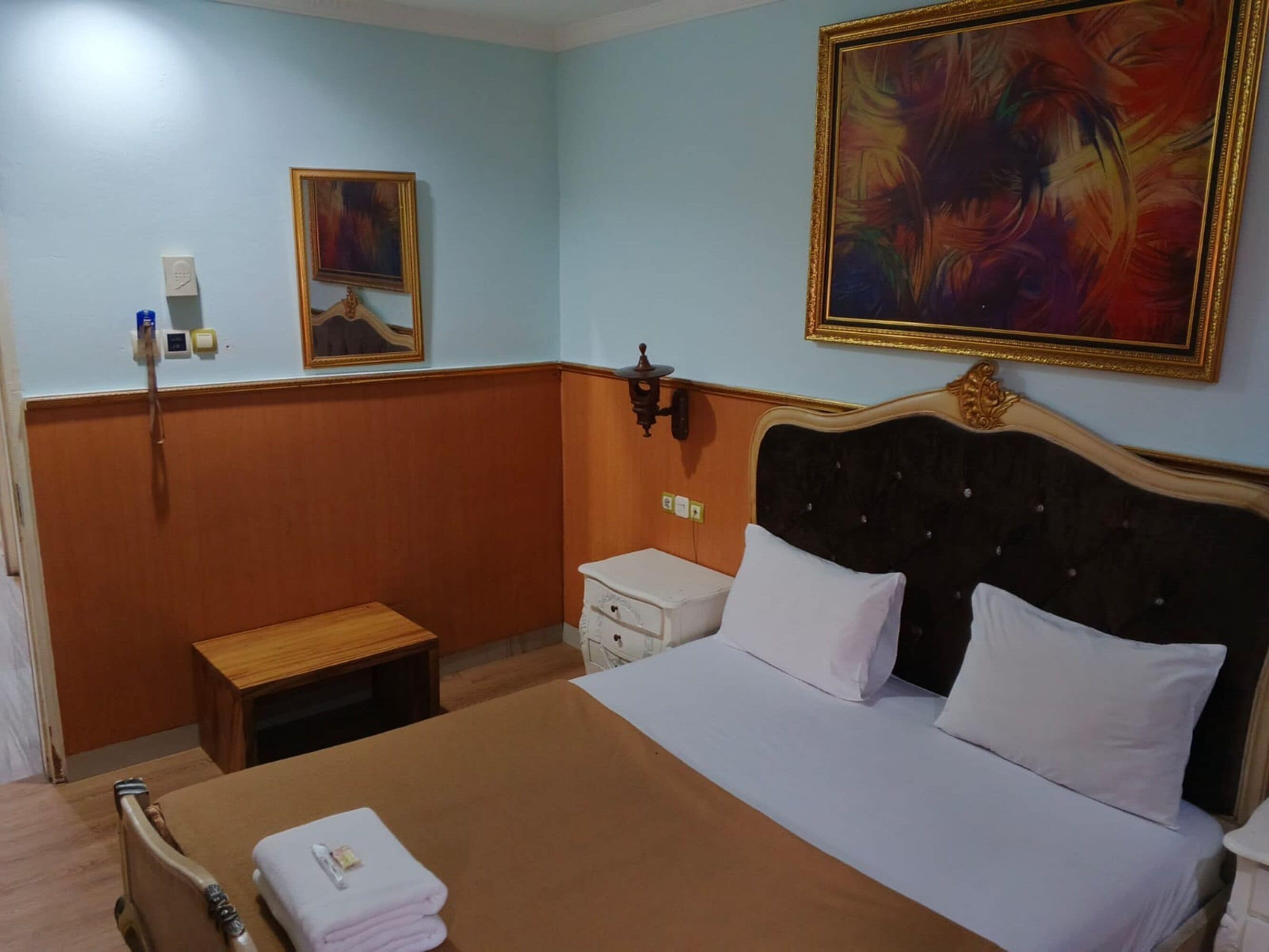 Standard Room, 1 Bedroom | In-room safe, desk