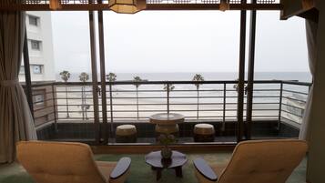 xOcean View, Tatami Room | Memory foam beds, in-room safe, desk, blackout drapes
