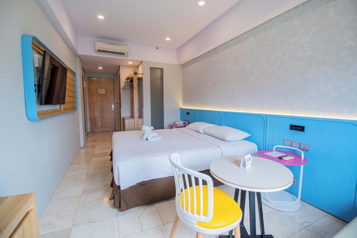 Superior-Zimmer | Hochwertige Bettwaren, Zimmersafe, Schreibtisch, schallisolierte Zimmer