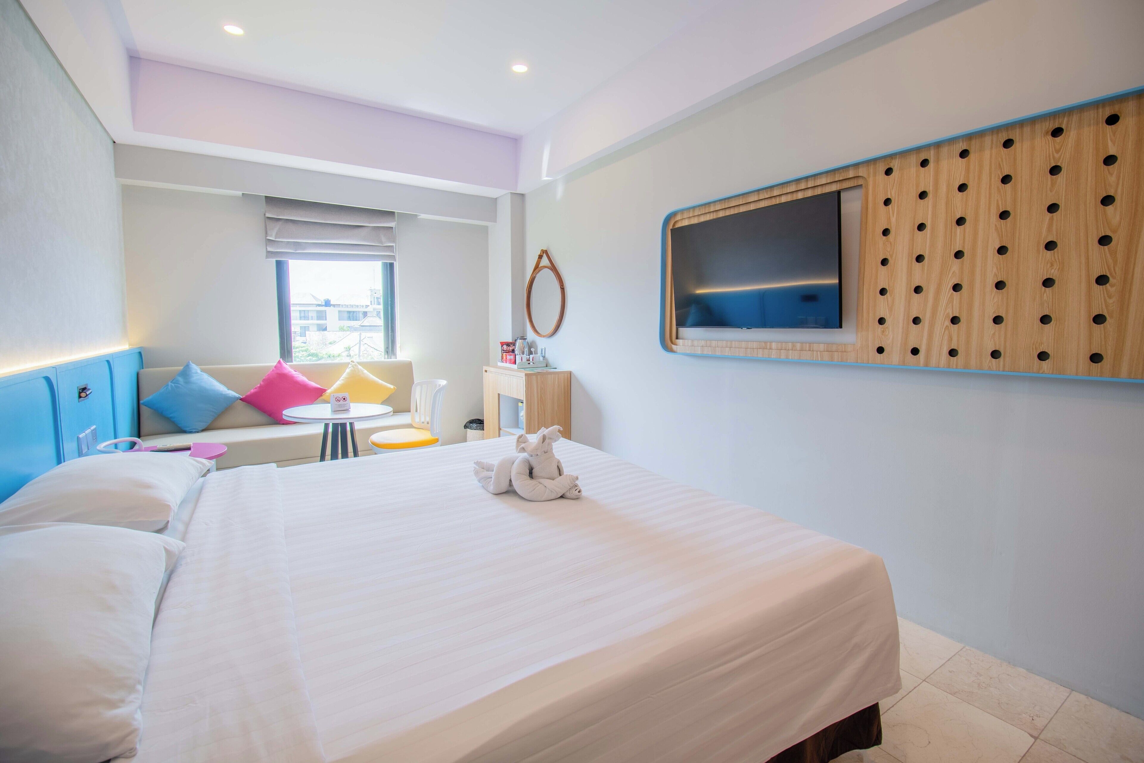 premium bedding, in-room safe, desk, soundproofing