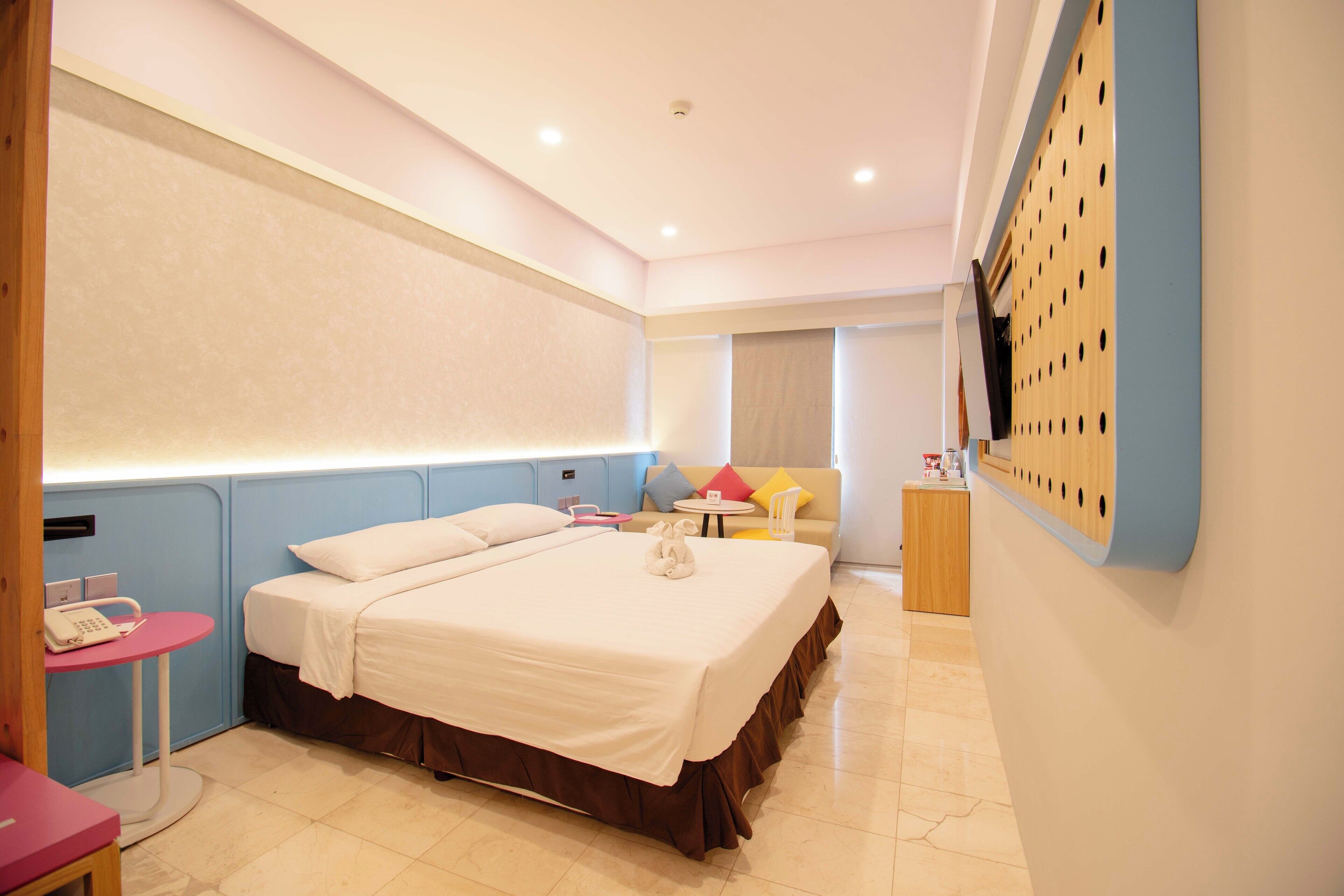 premium bedding, in-room safe, desk, soundproofing