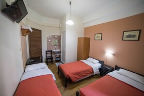 Dreibettzimmer, eigenes Bad | Balkon