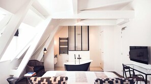 Literie de qualité supérieure, coffres-forts dans les chambres, bureau