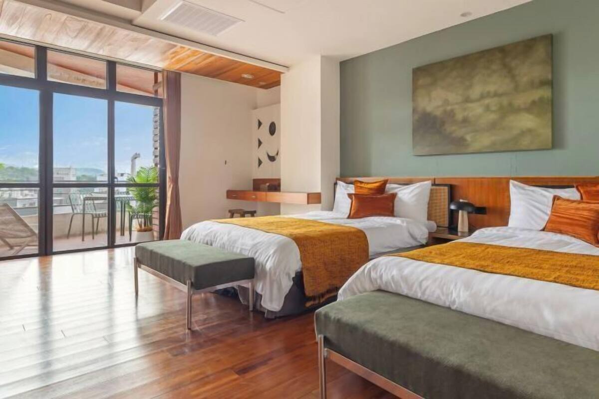 Verdunkelungsvorhänge, kostenloses WLAN, Bettwäsche