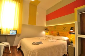 双人房, 公共浴室 | 办公桌、笔记本电脑工作区、隔音、免费 WiFi