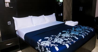 Number 95 Suites