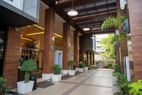 Eingangsbereich. Grand Kakinada by GRT Hotels