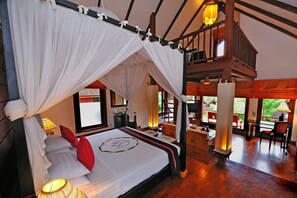 Villa (Lotus) | Minibar, Zimmersafe, individuell dekoriert, Schreibtisch